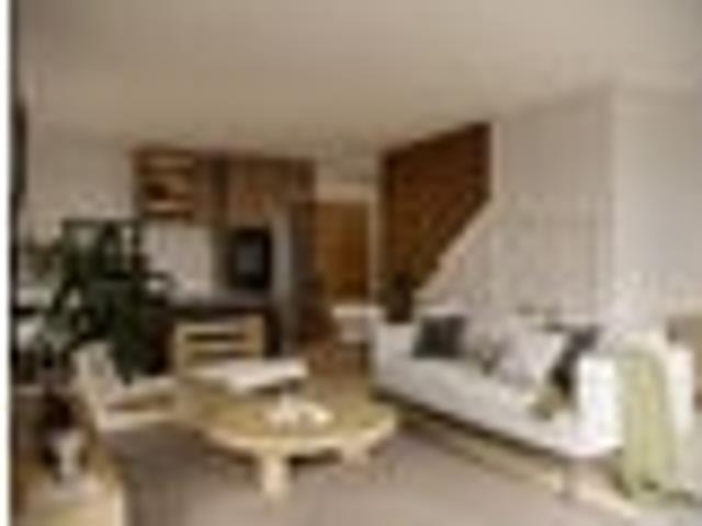 Townhouse for sale in Otakou