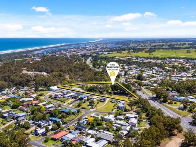 House for sale in Lakes Entrance, Victoria