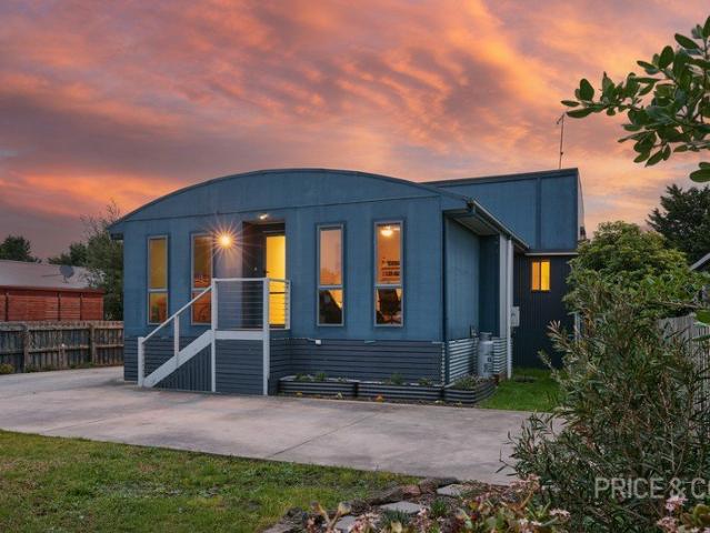 House for sale in Dalyston, Victoria