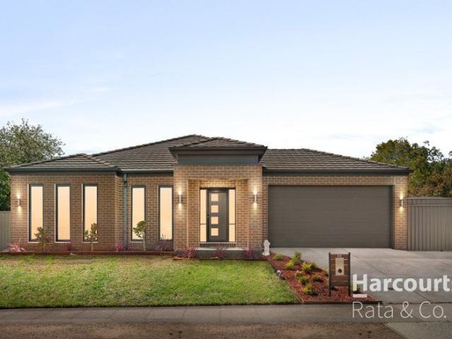 House for sale in Caroline Springs, Melbourne