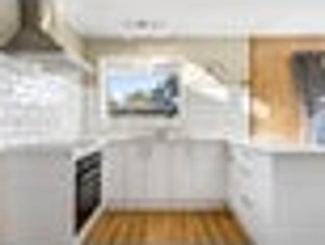 House for sale in Chaslands, Canterbury
