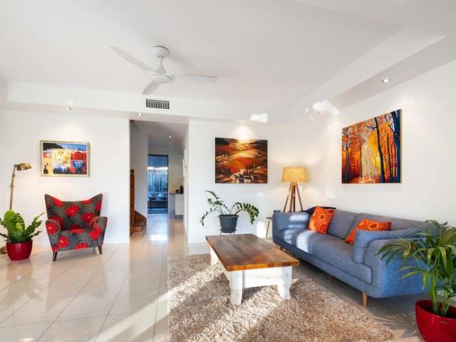 Townhouse for rent in Toombul, Queensland