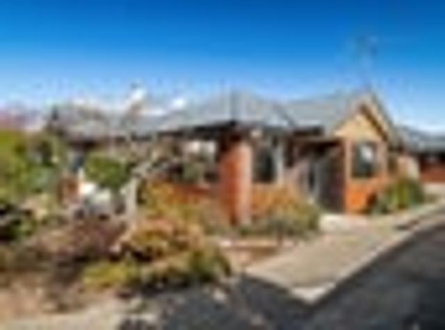 Townhouse for sale in Otakou