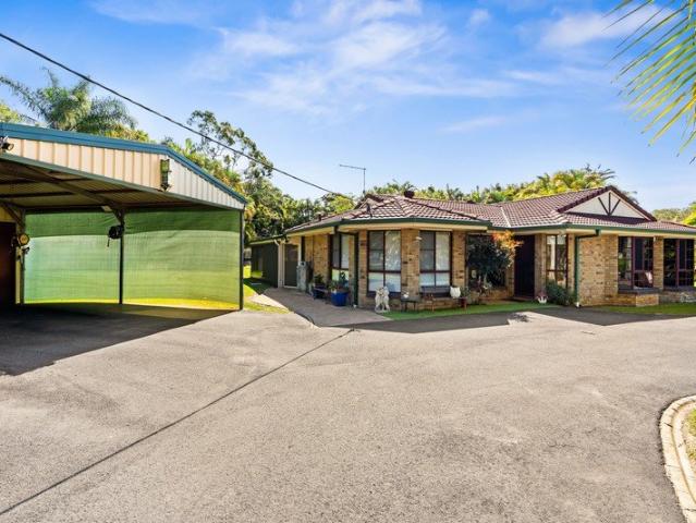 House for sale in Godwin Beach, Greater Brisbane