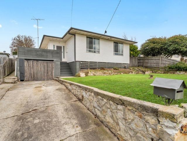 House for sale in Morwell, Victoria