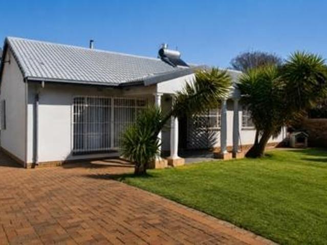 House for sale in Lenasia, Gauteng