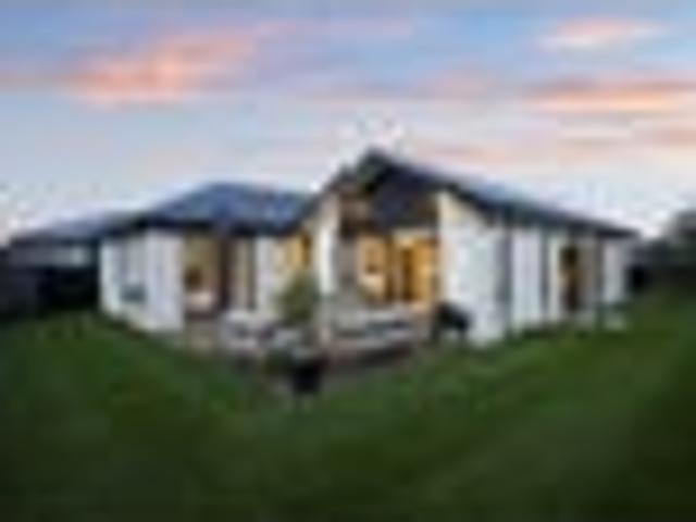 House for sale in Chaslands, Canterbury