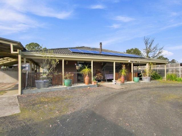 House for sale in Toongabbie, Victoria