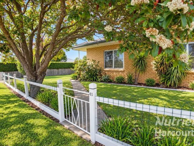 House for sale in Casterton, Shire of Glenelg