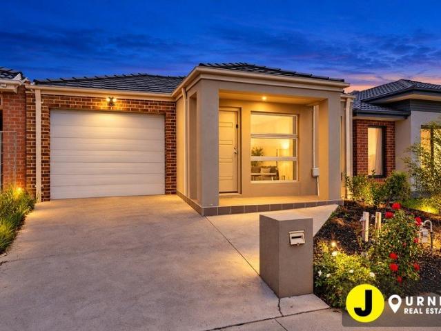 House for sale in Officer, Melbourne