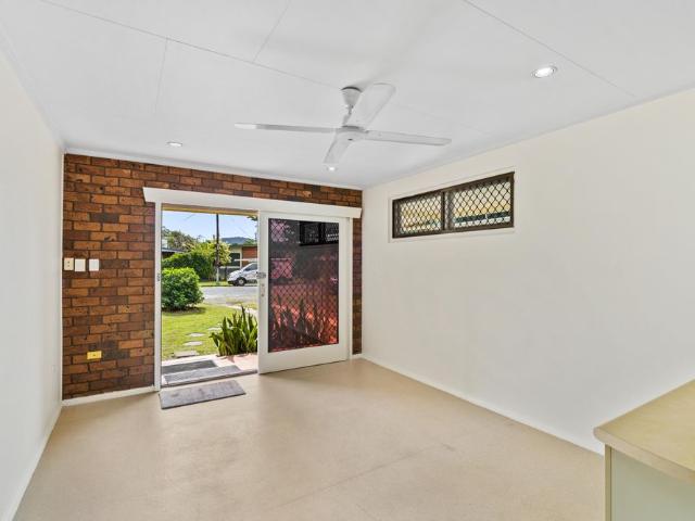 House for rent in Westcourt, Cairns