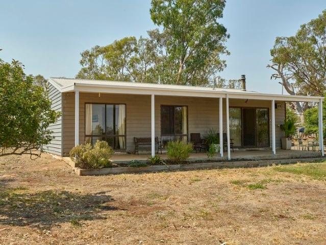 House for sale in Mia Mia, Victoria