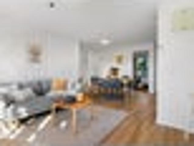 Apartment for sale in Paremoremo