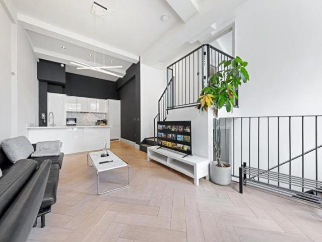 Apartment for rent in London Borough of Hammersmith and Fulham, Greater London
