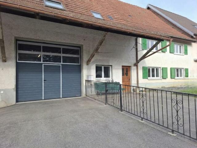 Einfamilienhaus mieten in Alle, Jura