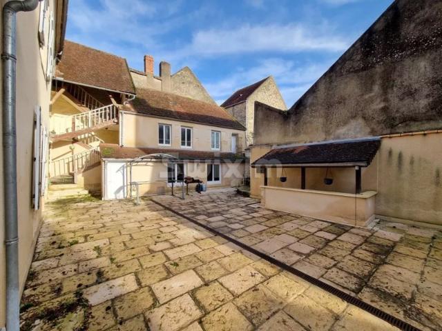 Maison vente à Clamecy, Varzy