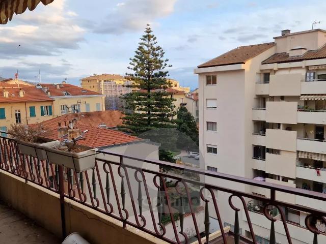 Studio location à Nice, Menton