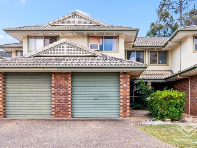 Townhouse for sale in Woodridge, Greater Brisbane