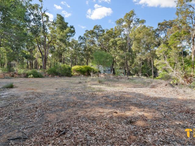 Cottage for sale in Stoneville, Western Australia