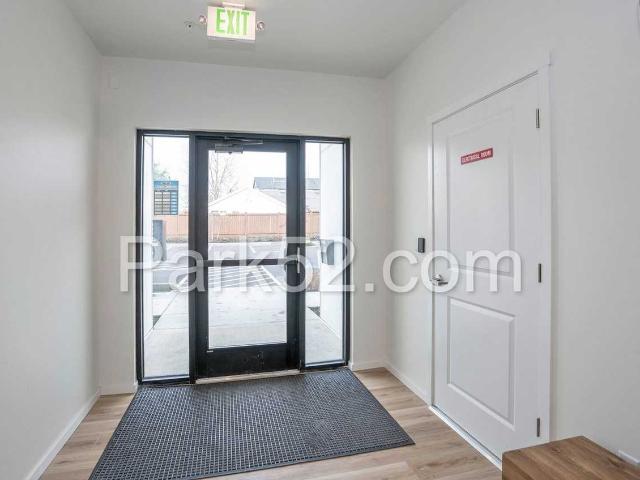 Apartment for rent in West Mall Terrace Apartments, Tacoma