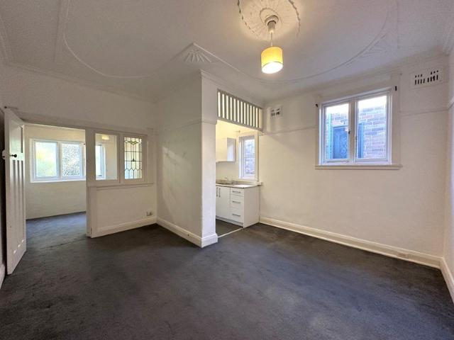 Apartment for rent in Seven Ways, Sydney