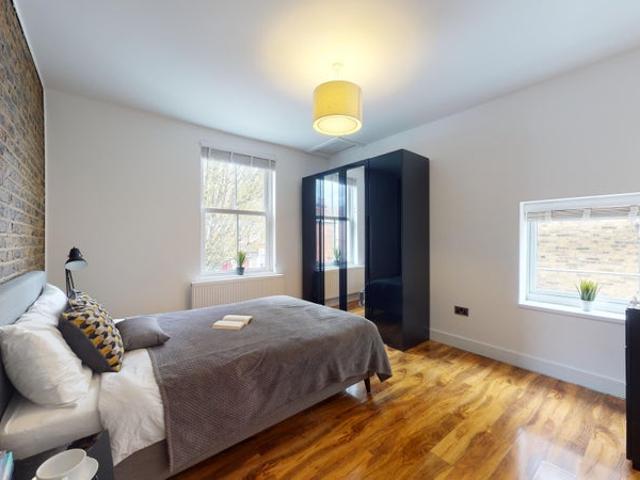 Apartment for rent in London Borough of Ealing, Greater London