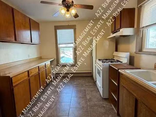 Condo for rent in Moline