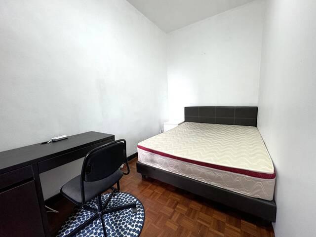 Room for rent