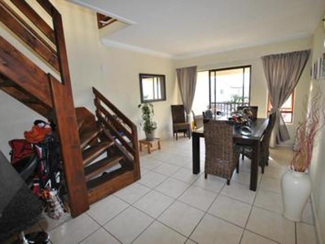 Apartment for sale in Paulshof, Alexandra