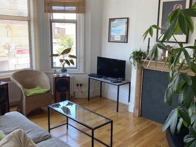 Apartment for rent in Dollis Hill, Greater London
