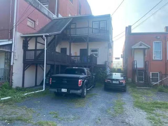 Condo for rent in Monroe