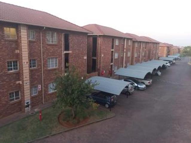 Apartment for sale in Akasia, Gauteng