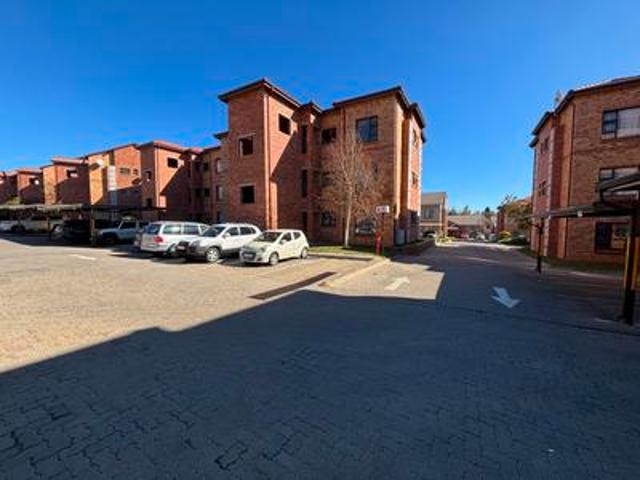 Apartment for sale in Nooitgedacht, Gauteng