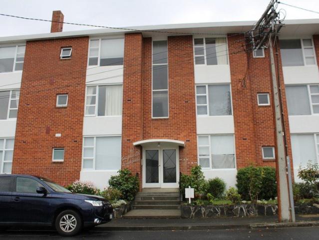Apartment for rent in Sandy Bay, Hobart