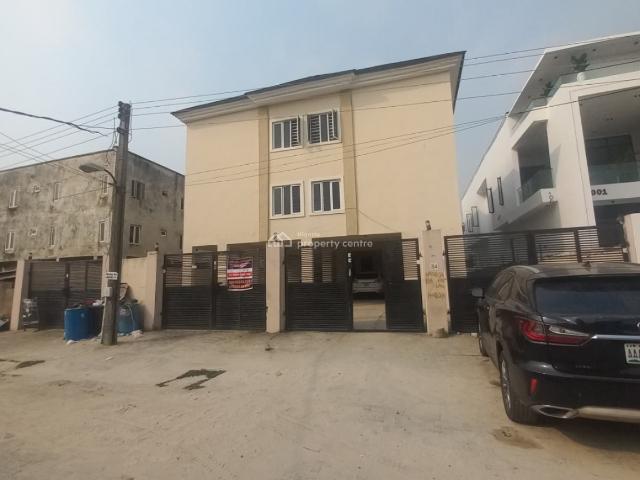 Flat for rent in Eti Osa, Lagos