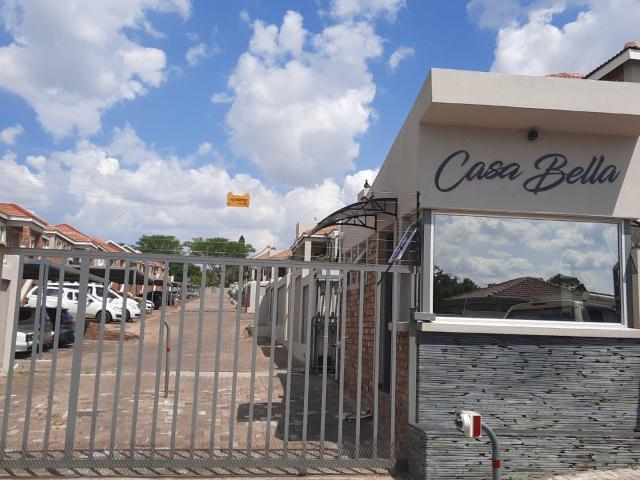 Apartment for rent in Vorna Valley, Midrand