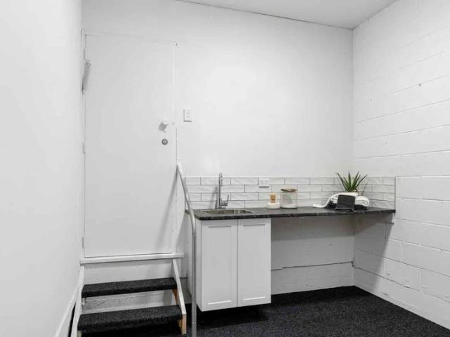 Apartment for rent in Chaslands, Canterbury