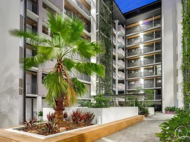 Townhouse for rent in Toombul, Queensland