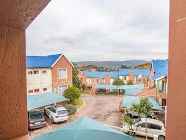 Apartment for sale in Vosloorus, Gauteng