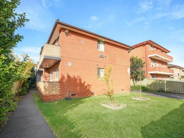 Apartment for rent in Carramar, Sydney