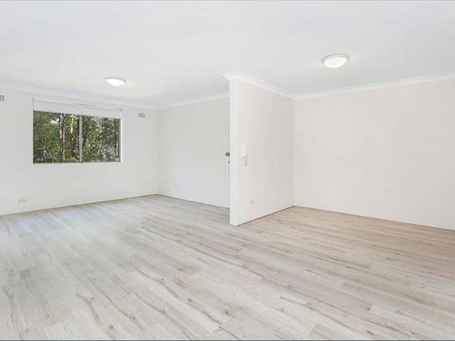 Apartment for rent in Lower North Shore, Sydney