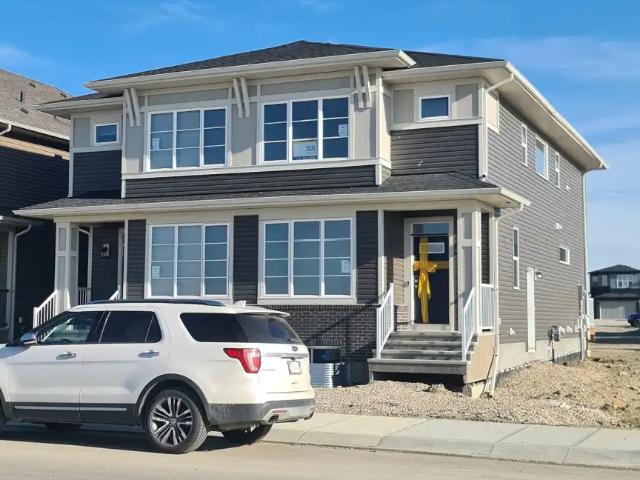 Apartment for rent in Livingston, Calgary