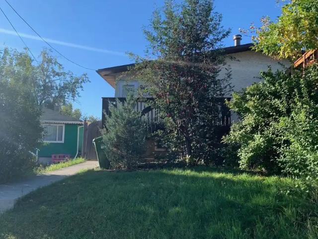 Apartment for rent in Bowness, Calgary