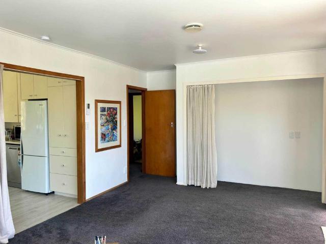 Apartment for rent in Northcote, Kaipātiki