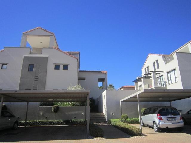Apartment for rent in Douglasdale, Randburg