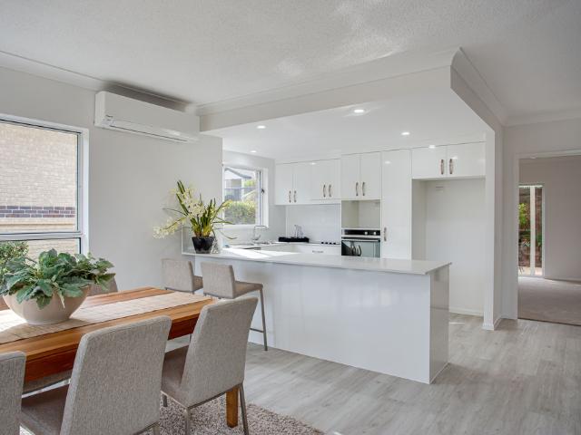 House for sale in Ashmore City