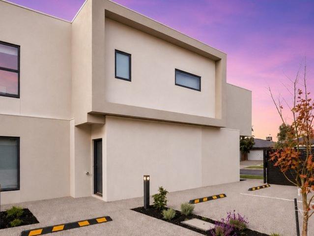 Townhouse for rent in Camerons Creek, Victoria
