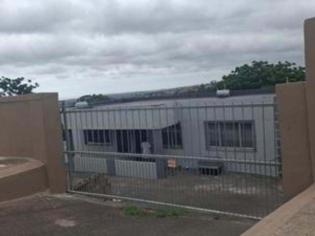 Apartment for rent in Chatsworth, Kwazulu-natal