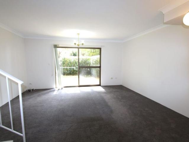 Townhouse for rent in Sydney, New South Wales