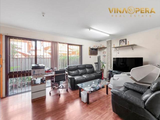 Townhouse for rent in Sydney, New South Wales